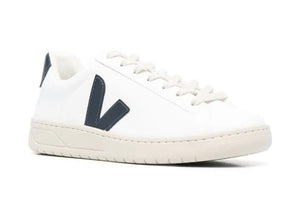 Veja WHITE BLACK