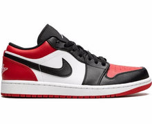 Cargar imagen en el visor de la galería, Jordan 1 Low CHICAGO RED TOE