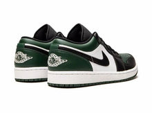 Cargar imagen en el visor de la galería, Jordan 1 Low GREEN TOE