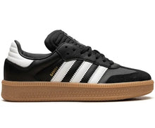 Cargar imagen en el visor de la galería, Adidas Samba XLG BLACK/WHITE/GUM