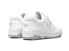 Cargar imagen en el visor de la galería, New Balance 550 WHITE LIGHT GREY