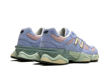 Cargar imagen en el visor de la galería, New Balance 9060 THE WHITAKER GROUP