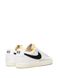 Blazer Low '77 VINTAGE WHITE BLACK