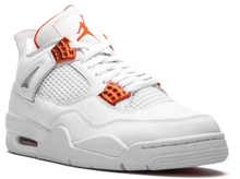 Cargar imagen en el visor de la galería, Air Jordan Retro 4 METALLIC ORANGE