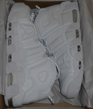 Cargar imagen en el visor de la galería, Nike Air More Uptempo 96 WHITE