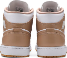 Cargar imagen en el visor de la galería, Air Jordan 1 Mid TAN GUM