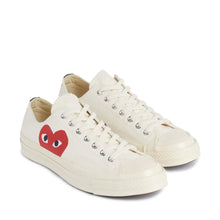 Cargar imagen en el visor de la galería, Converse Chuck 70 x Comme Des Garcons Ox PLAY WHITE