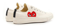 Cargar imagen en el visor de la galería, Converse Chuck 70 x Comme Des Garcons Ox PLAY WHITE