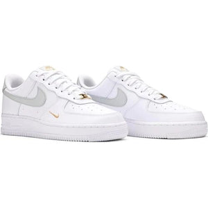 Air Force 1 '07 ESSENTIAL WHITE LIGHT SILVER