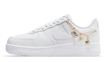 Cargar imagen en el visor de la galería, Air Force 1 07 LX WHITE PENDANT