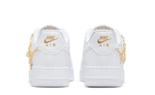 Cargar imagen en el visor de la galería, Air Force 1 07 LX WHITE PENDANT