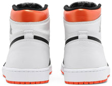 Cargar imagen en el visor de la galería, Air Jordan 1 High ELECTRO ORANGE