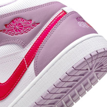 Cargar imagen en el visor de la galería, Air Jordan 1 Mid VALENTINE&#39;S DAY 2022