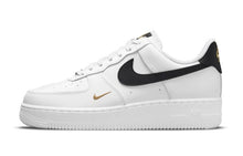 Cargar imagen en el visor de la galería, Air Force 1 &#39;07 ESSENTIAL White Black